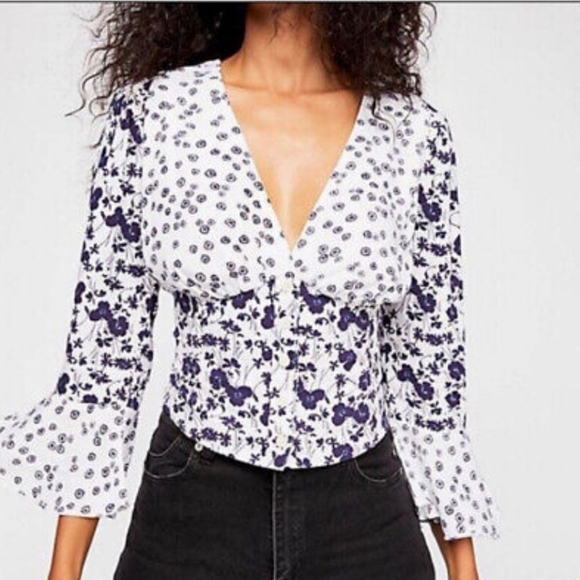 Free People lady bohemian bell sleeve crop top - Picture 12 of 13